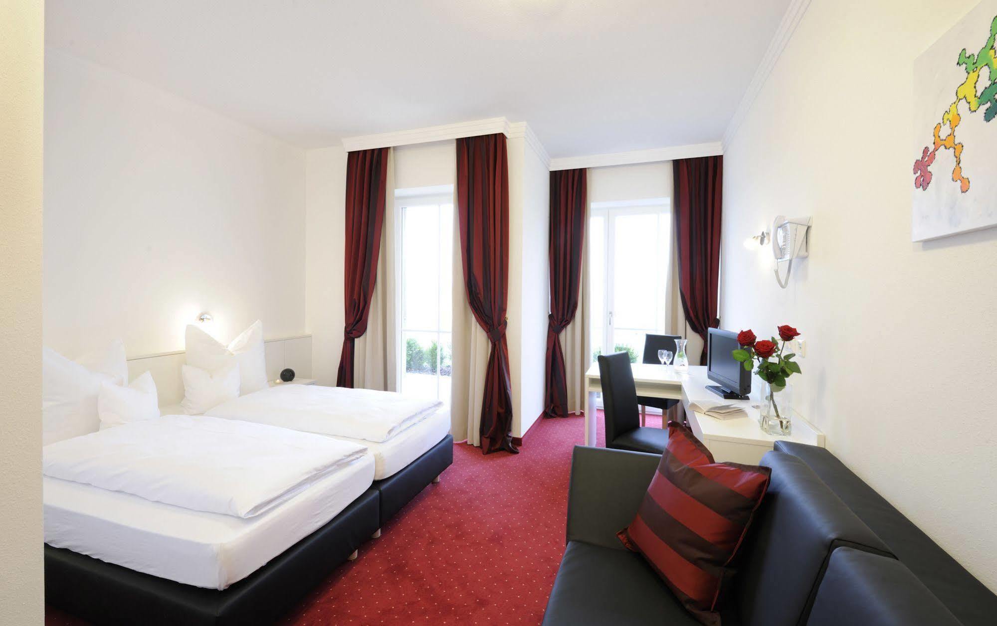 Hotel Inspiration Garni Tittmoning Extérieur photo